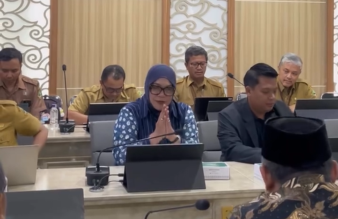 Ika Siti Rahmatika Tampung Aspirasi Pedagang, Pengrajin, dan Komunitas Lingkungan di Jawa Barat